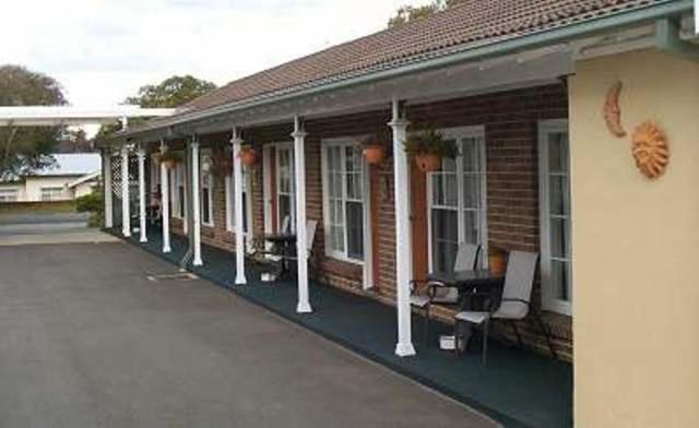 נווארה George Bass Motor Inn מראה חיצוני תמונה